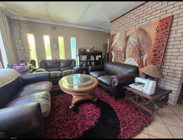 3 BEDROOM HOUSE FOR SALE IN SONLAND PARK